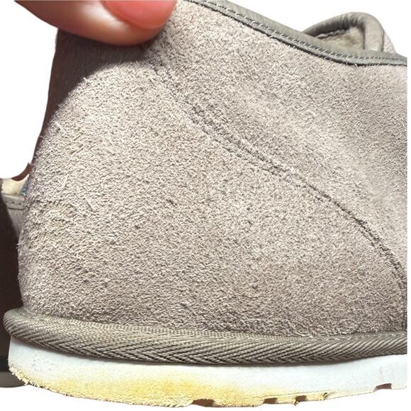 UGG Maksim Chukka Boots Men 11 Brindle Grey Suede Shearling Lined Lace Up READ main image 12